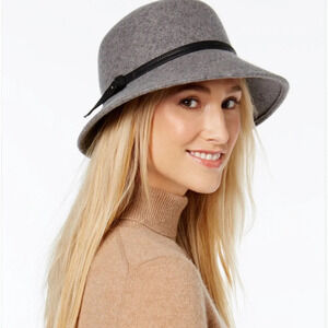 Designer Nine West Trench-style hat wool felt hat with faux leather fall  staple